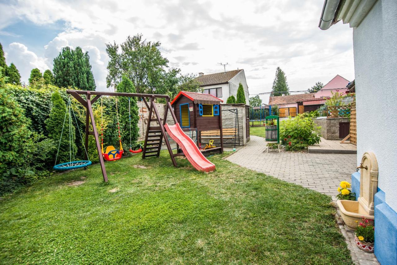Holiday home Malovany Dvur Dolni Dunajovice